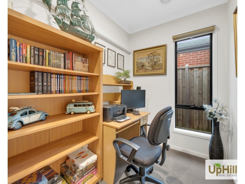 52 Simmental Drive, Clyde North VIC 3978