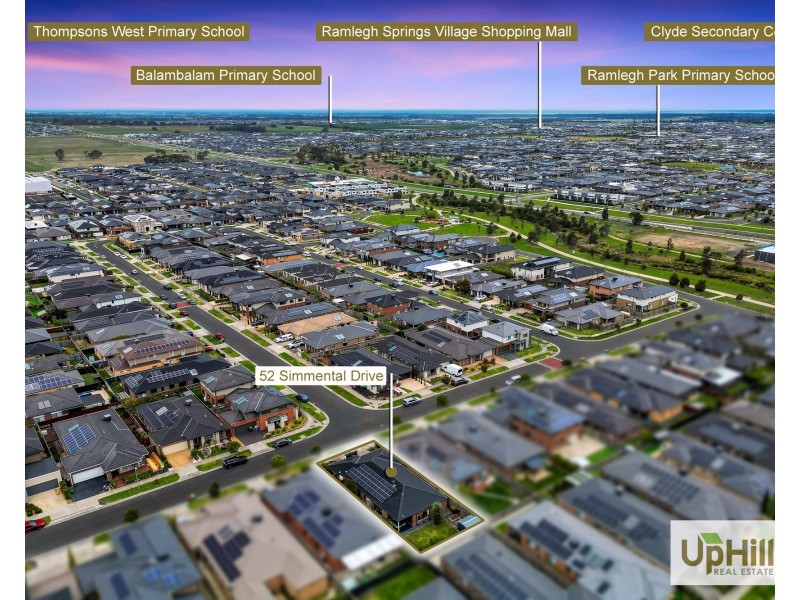52 Simmental Drive, Clyde North VIC 3978