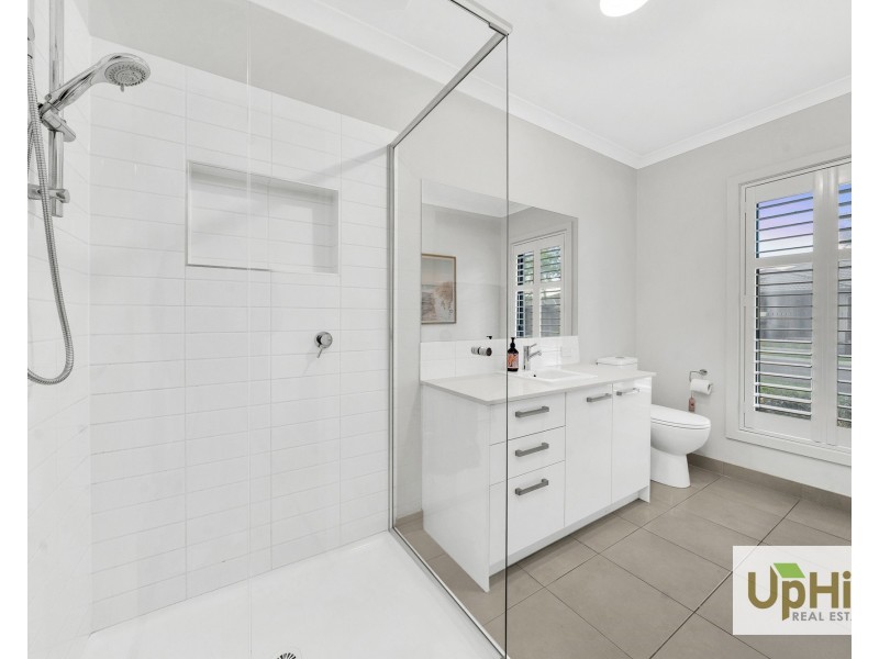 37 Chesney Circuit, Clyde VIC 3978