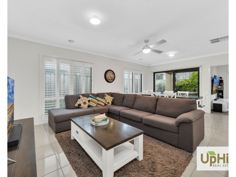 37 Chesney Circuit, Clyde VIC 3978