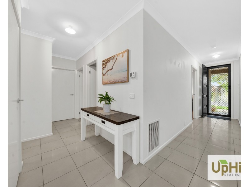 37 Chesney Circuit, Clyde VIC 3978