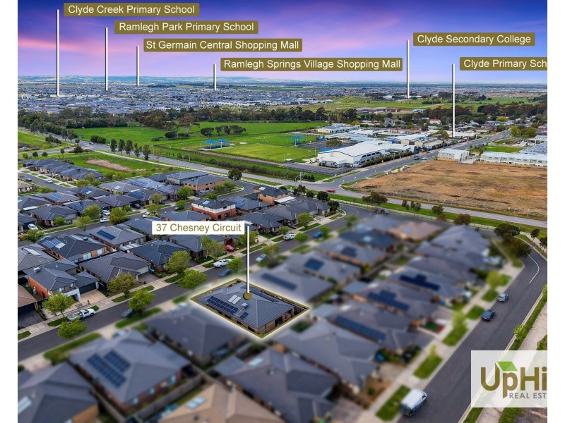 37 Chesney Circuit, Clyde VIC 3978