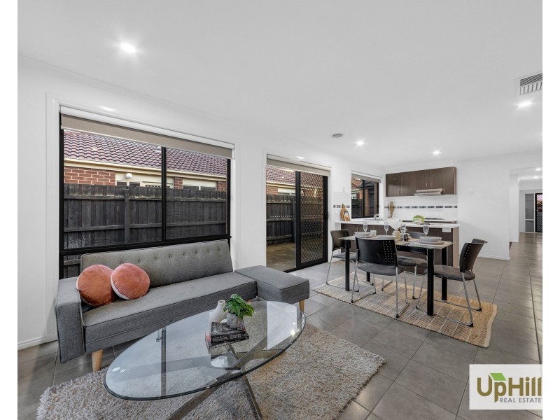 29 Pharaoh Drive, Cranbourne VIC 3977