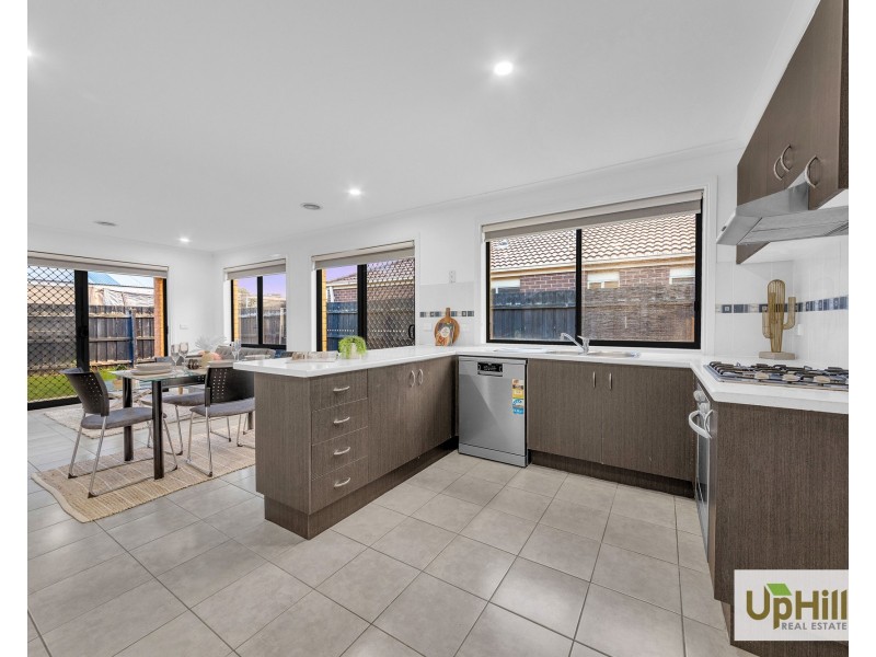 29 Pharaoh Drive, Cranbourne VIC 3977