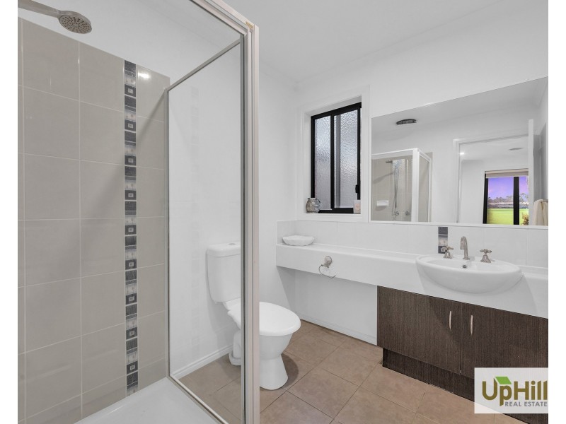 29 Pharaoh Drive, Cranbourne VIC 3977