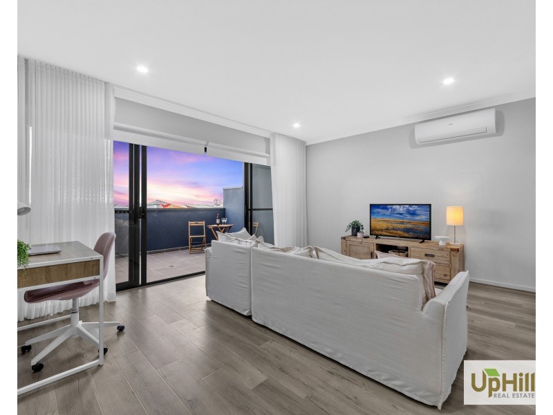 7 Guell Lane, Clyde North VIC 3978