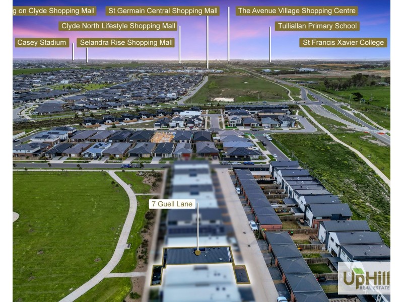 7 Guell Lane, Clyde North VIC 3978