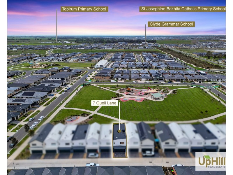 7 Guell Lane, Clyde North VIC 3978