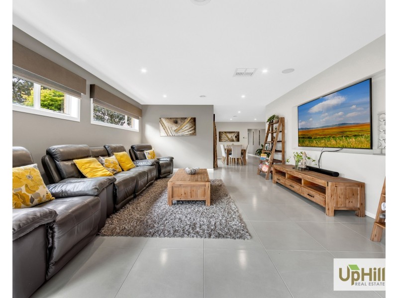 6 Serene Way, Clyde North VIC 3978