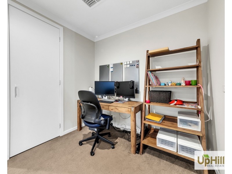 6 Serene Way, Clyde North VIC 3978