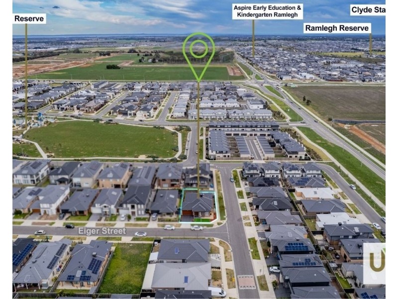 2 Eiger Street, Clyde North VIC 3978