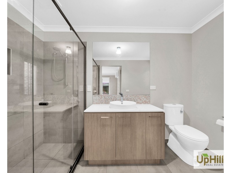 11 Magenta Street, Clyde North VIC 3978