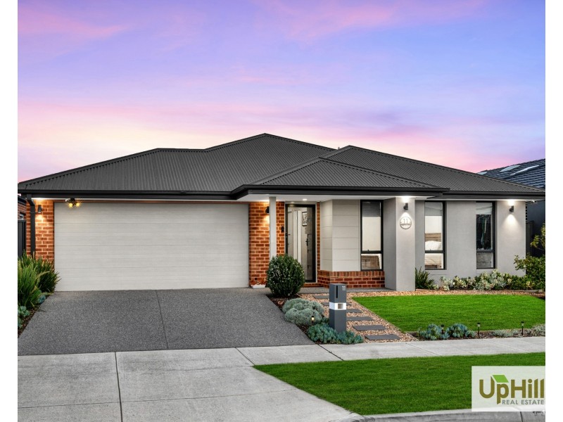 11 Magenta Street, Clyde North VIC 3978