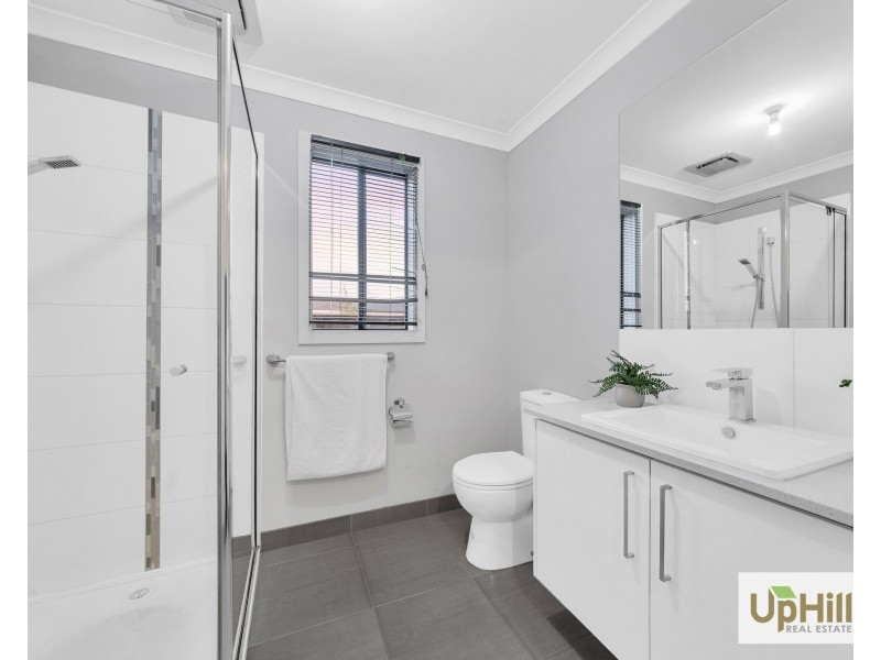 23 Pinnacle Drive, Pakenham VIC 3810