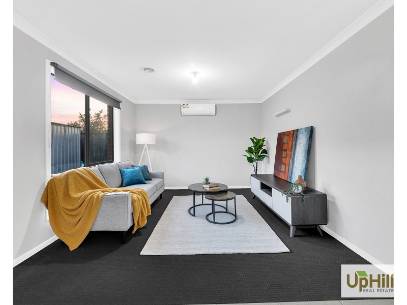 23 Pinnacle Drive, Pakenham VIC 3810