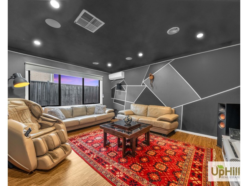 4 Union Street, Clyde North VIC 3978