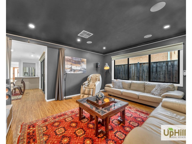 4 Union Street, Clyde North VIC 3978