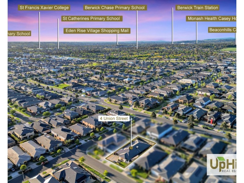 4 Union Street, Clyde North VIC 3978