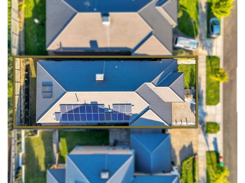 4 Union Street, Clyde North VIC 3978