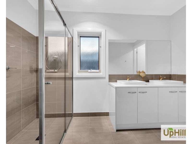 25 Mahal Drive, Clyde North VIC 3978