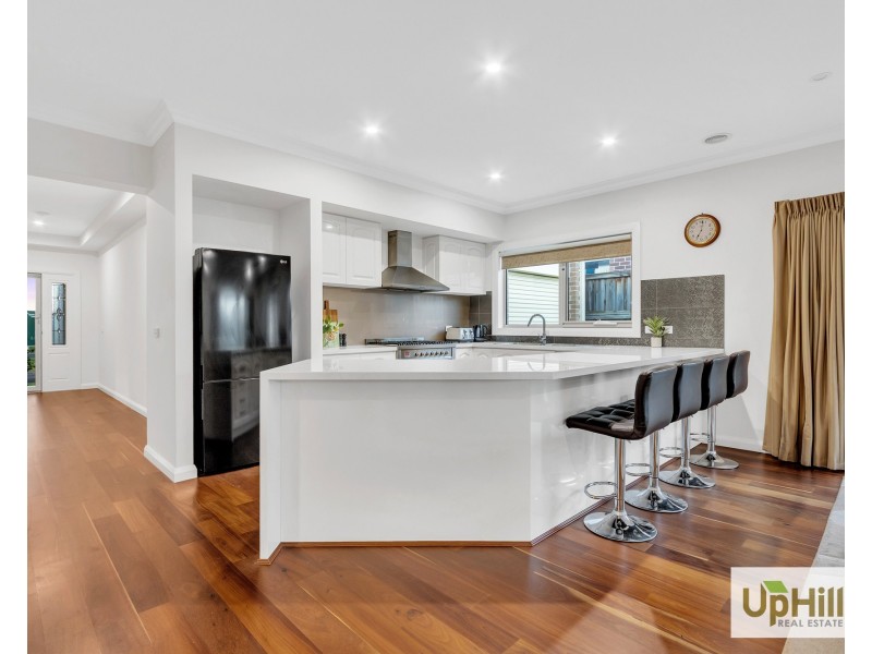 25 Mahal Drive, Clyde North VIC 3978