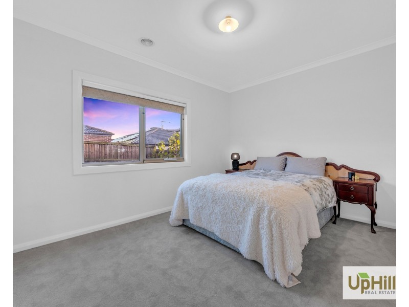 25 Mahal Drive, Clyde North VIC 3978