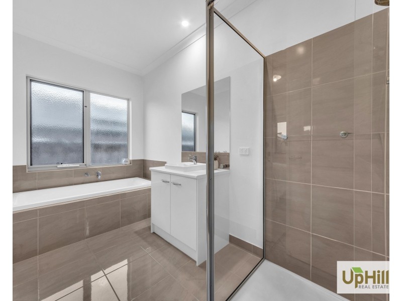 25 Mahal Drive, Clyde North VIC 3978