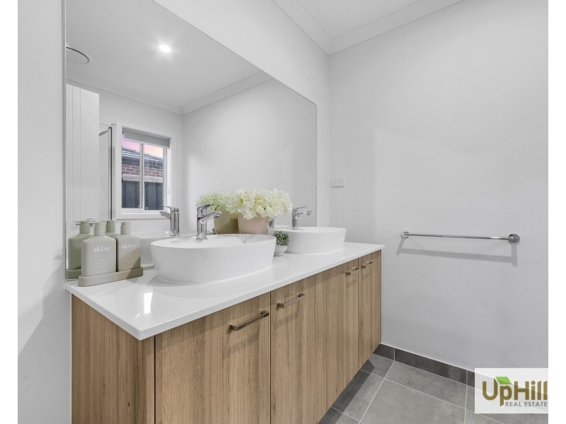 50 Reef Circuit, Clyde VIC 3978