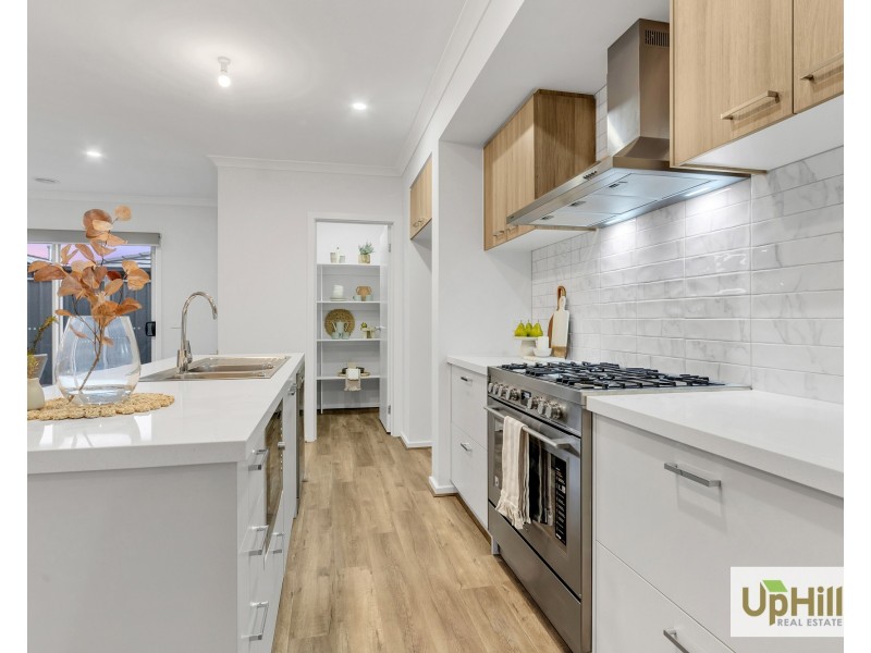 50 Reef Circuit, Clyde VIC 3978