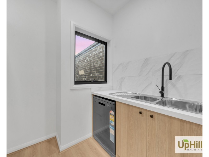 296 Rix Road, Officer VIC 3809