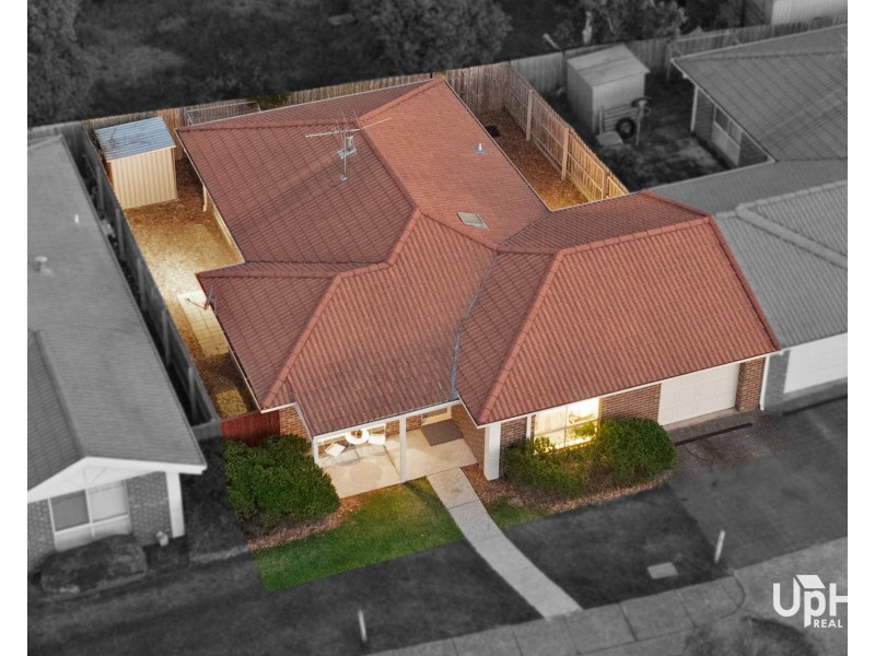 26/4 Paydon Way, Hampton Park VIC 3976