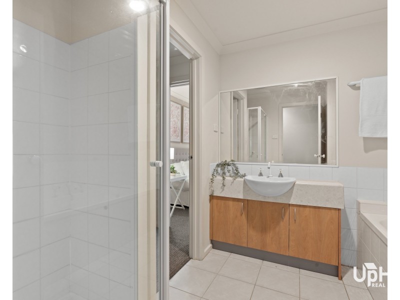 26/4 Paydon Way, Hampton Park VIC 3976