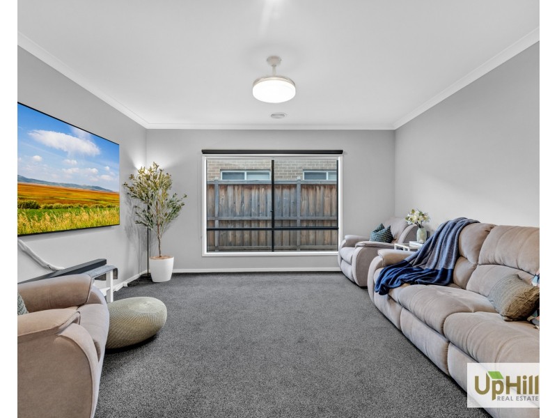 19 Ravenswood Avenue, Clyde VIC 3978