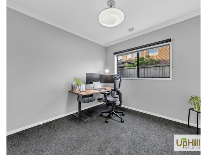 19 Ravenswood Avenue, Clyde VIC 3978