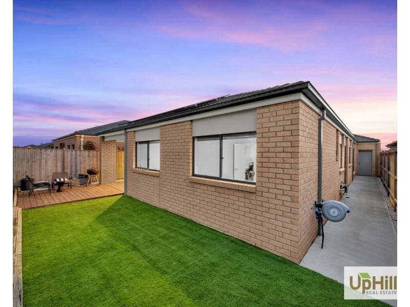 19 Ravenswood Avenue, Clyde VIC 3978