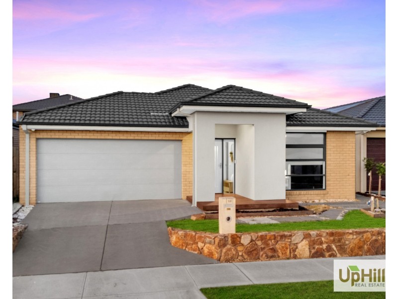 19 Ravenswood Avenue, Clyde VIC 3978