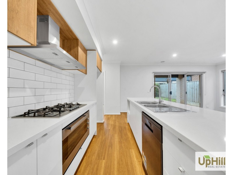22 Matchett Drive, Clyde VIC 3978