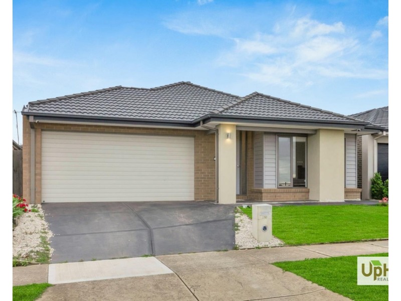 210 St Germain Boulevard, Clyde North VIC 3978