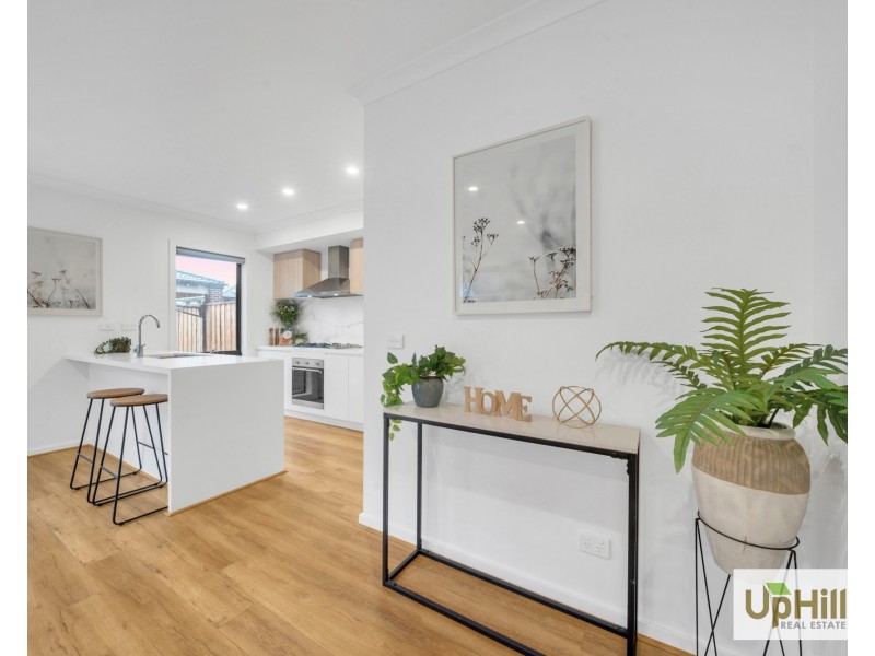 14 Greenfinch Drive, Clyde North VIC 3978