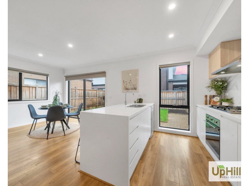 14 Greenfinch Drive, Clyde North VIC 3978