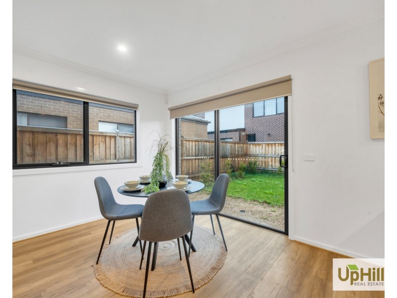 14 Greenfinch Drive, Clyde North VIC 3978