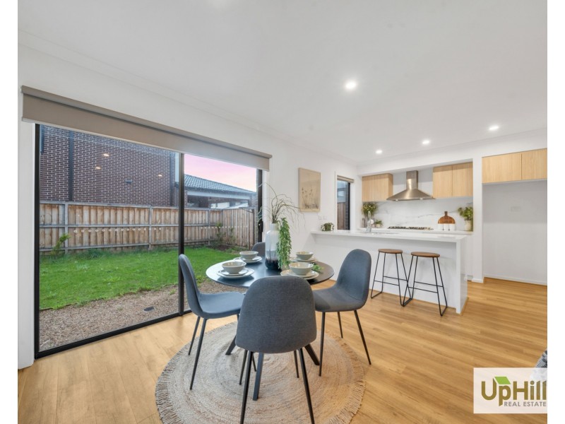 14 Greenfinch Drive, Clyde North VIC 3978