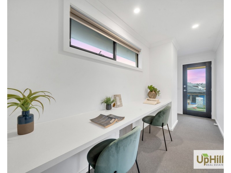 14 Greenfinch Drive, Clyde North VIC 3978