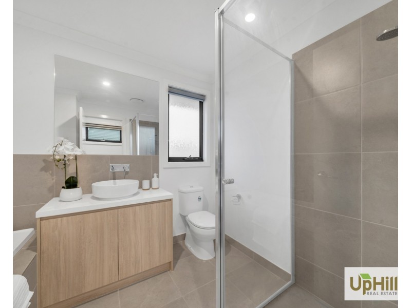 14 Greenfinch Drive, Clyde North VIC 3978