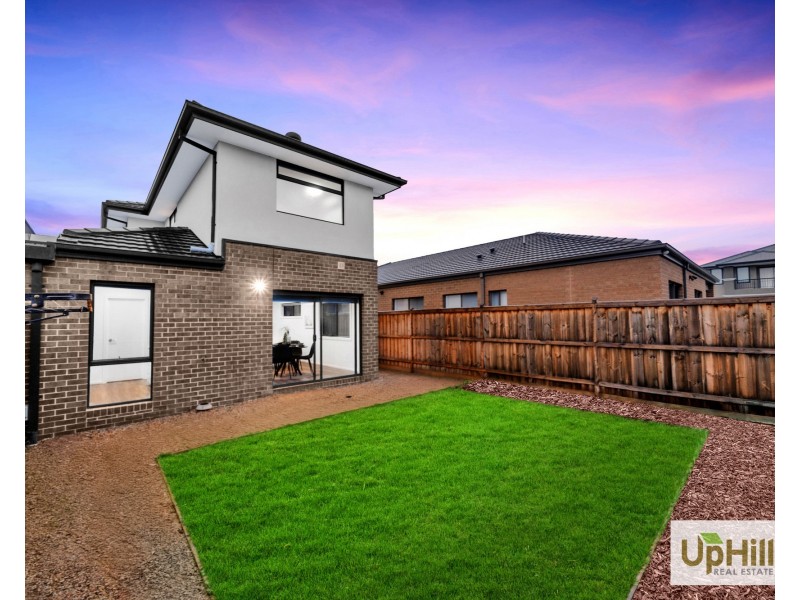 14 Greenfinch Drive, Clyde North VIC 3978