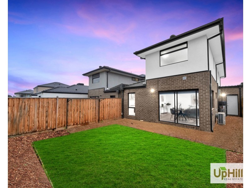 14 Greenfinch Drive, Clyde North VIC 3978