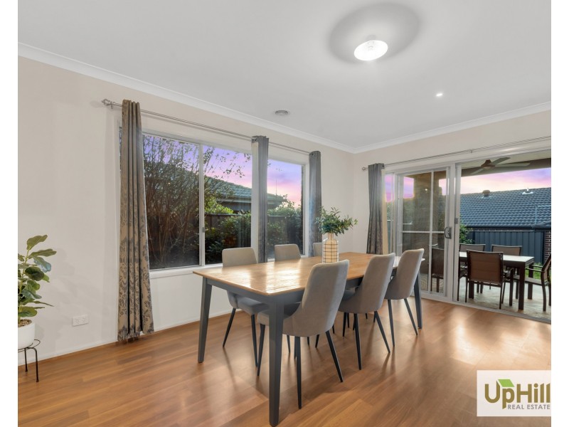 23 Hackney Circuit, Clyde North VIC 3978