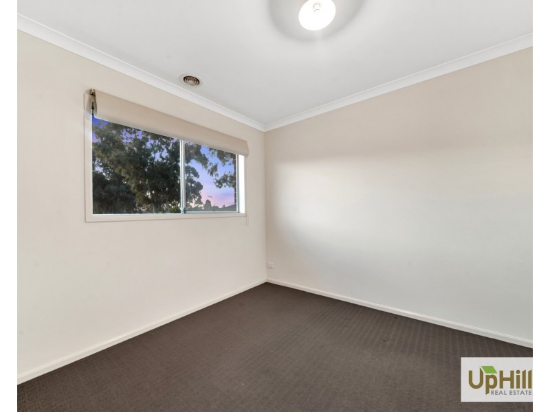 23 Hackney Circuit, Clyde North VIC 3978