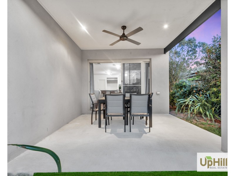 23 Hackney Circuit, Clyde North VIC 3978