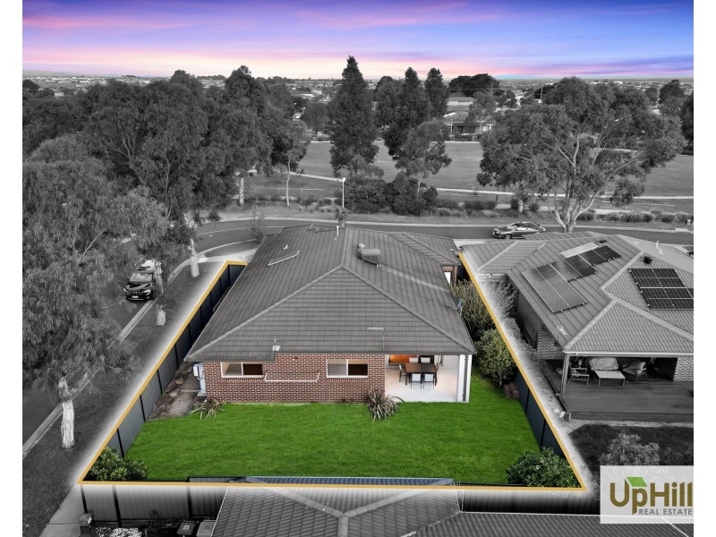 23 Hackney Circuit, Clyde North VIC 3978